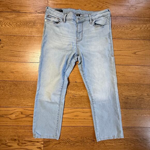 True Religion Billie Cropped Straight Jeans Women SZ 33 - Picture 1 of 9